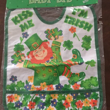 baby-bib-kiss-me-im-irish