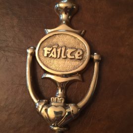 Failte Claddaugh Brass Door Knocker 7″