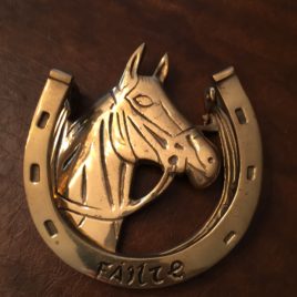 Failte Horse Shoe Brass Door Knocker 4.5″