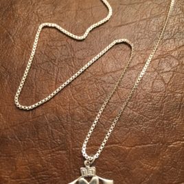 Sterling Silver Claddagh Pendant with 18″ Chain